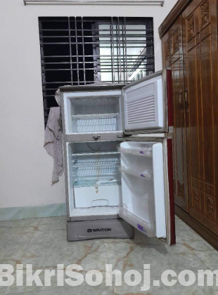 Walton Refrigerator